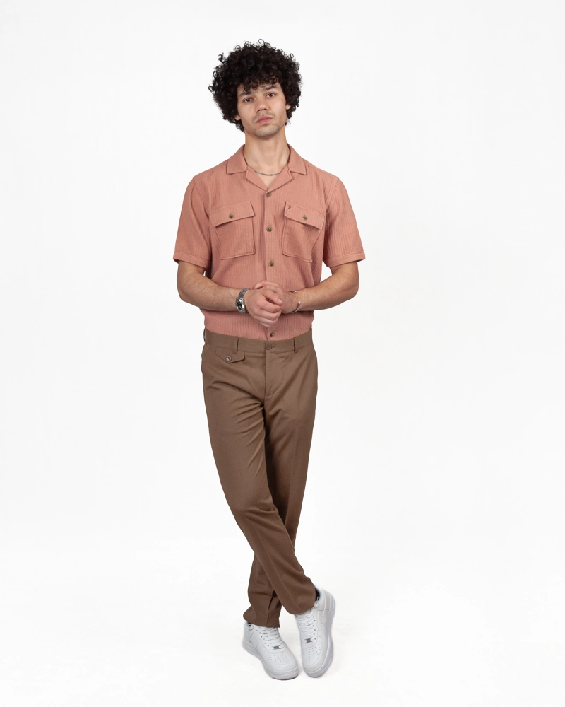 پیراهن آستین کوتاه درشت بافت یقه انگلیسی دو جیب پاکتی