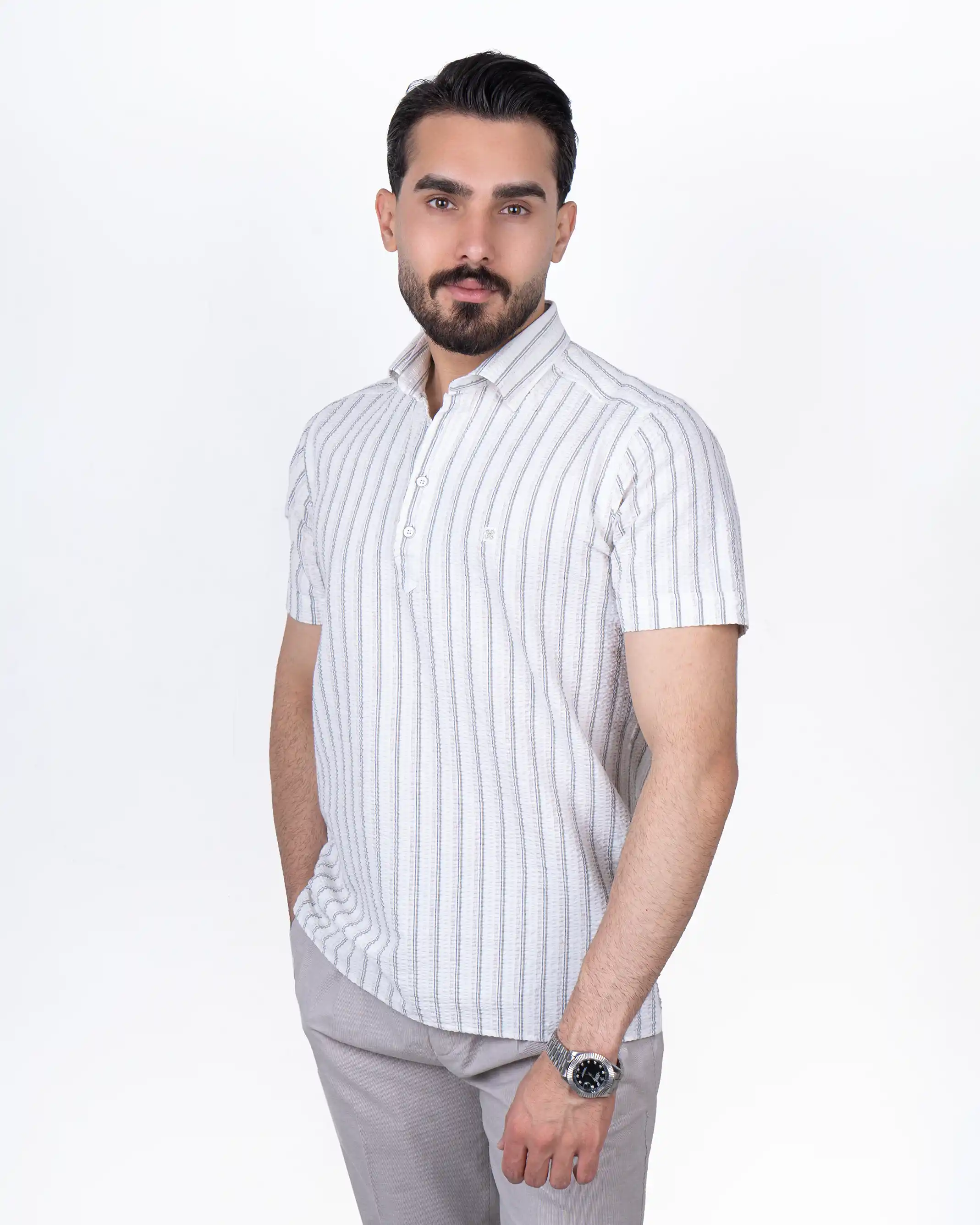پیراهن آستین کوتاه لینن سه دکمه راه راه 